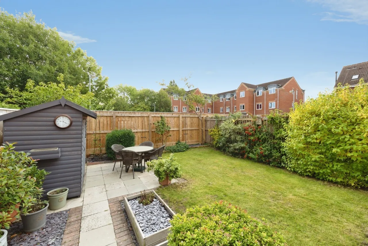 Ainderby Gardens, Northallerton, DL7, photo 3