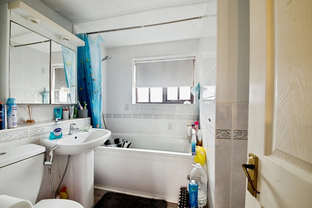 Jasmine Close, Ilford, IG1, photo 13