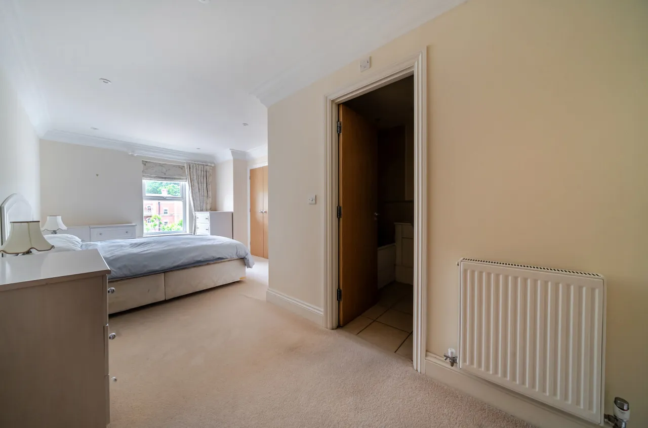 Franklin Court, Wormley, GU8, photo 10