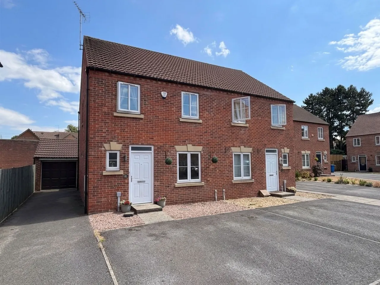 2 bed house for sale, Kensington Way, Worksop, S81