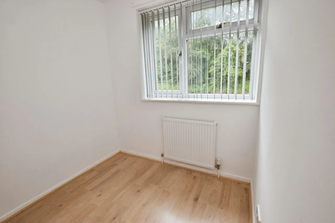 Bovemoors Lane, photo 6