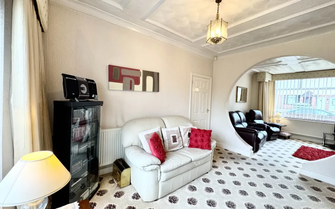 Woodlands Road, Haresfinch, photo 6