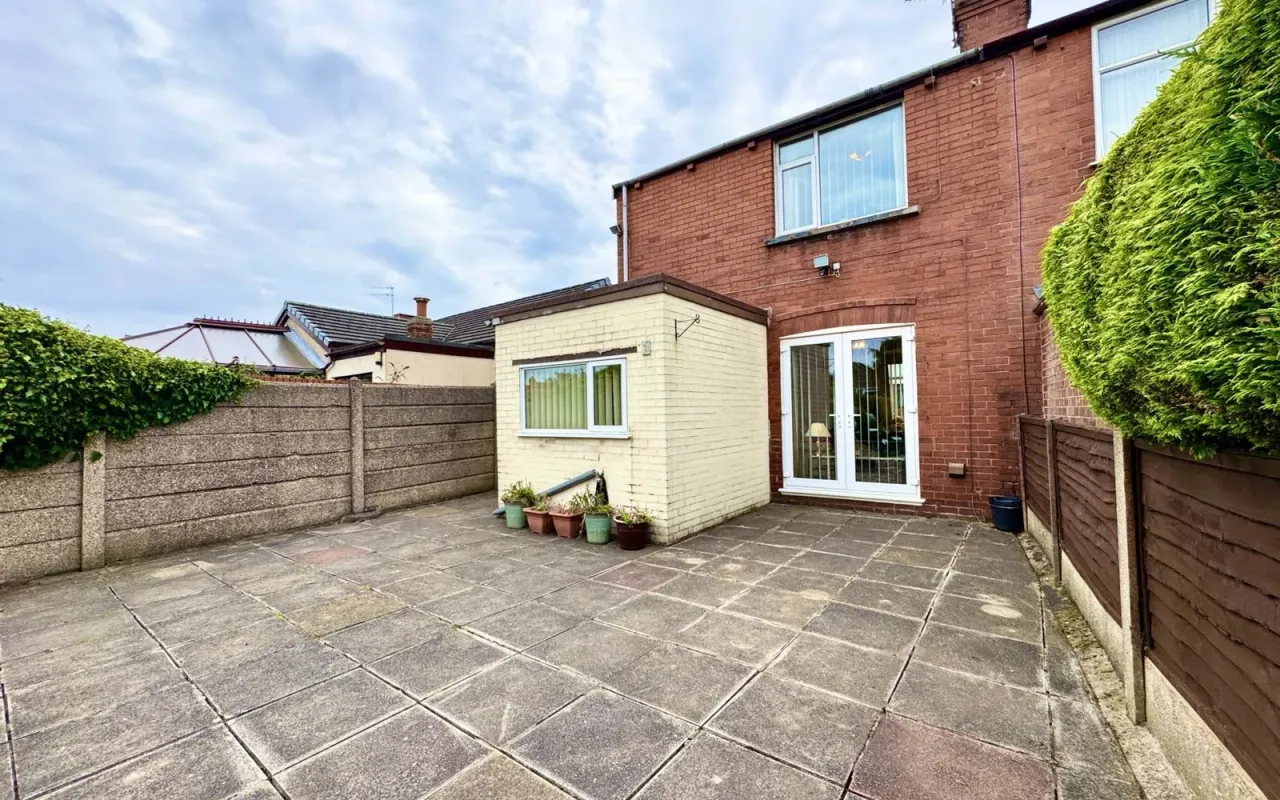 Woodlands Road, Haresfinch, photo 25