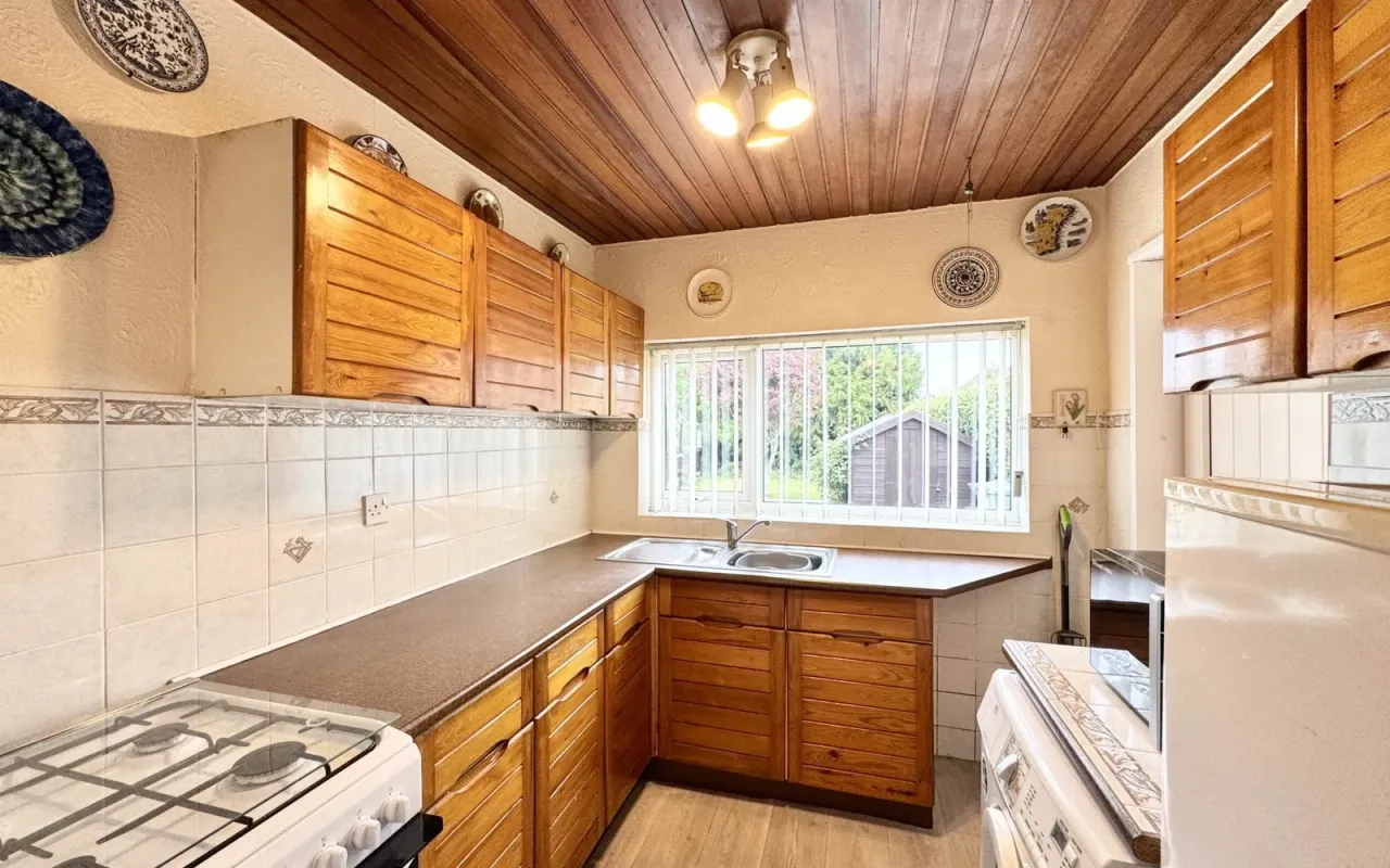 Woodlands Road, Haresfinch, photo 12