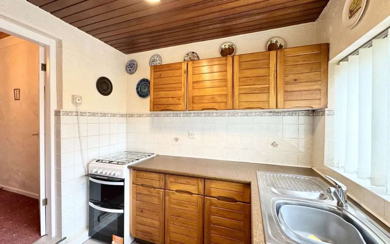 Woodlands Road, Haresfinch, photo 11