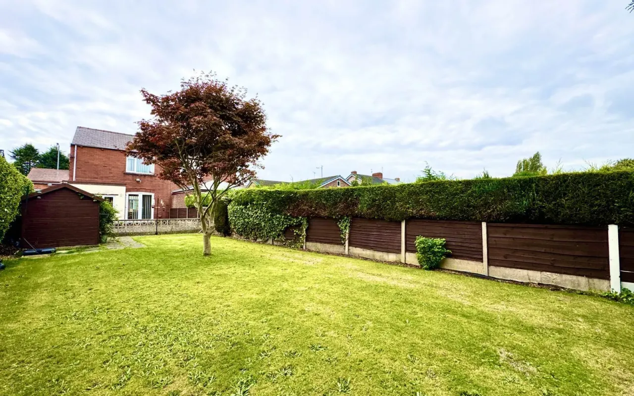 Woodlands Road, Haresfinch, photo 4