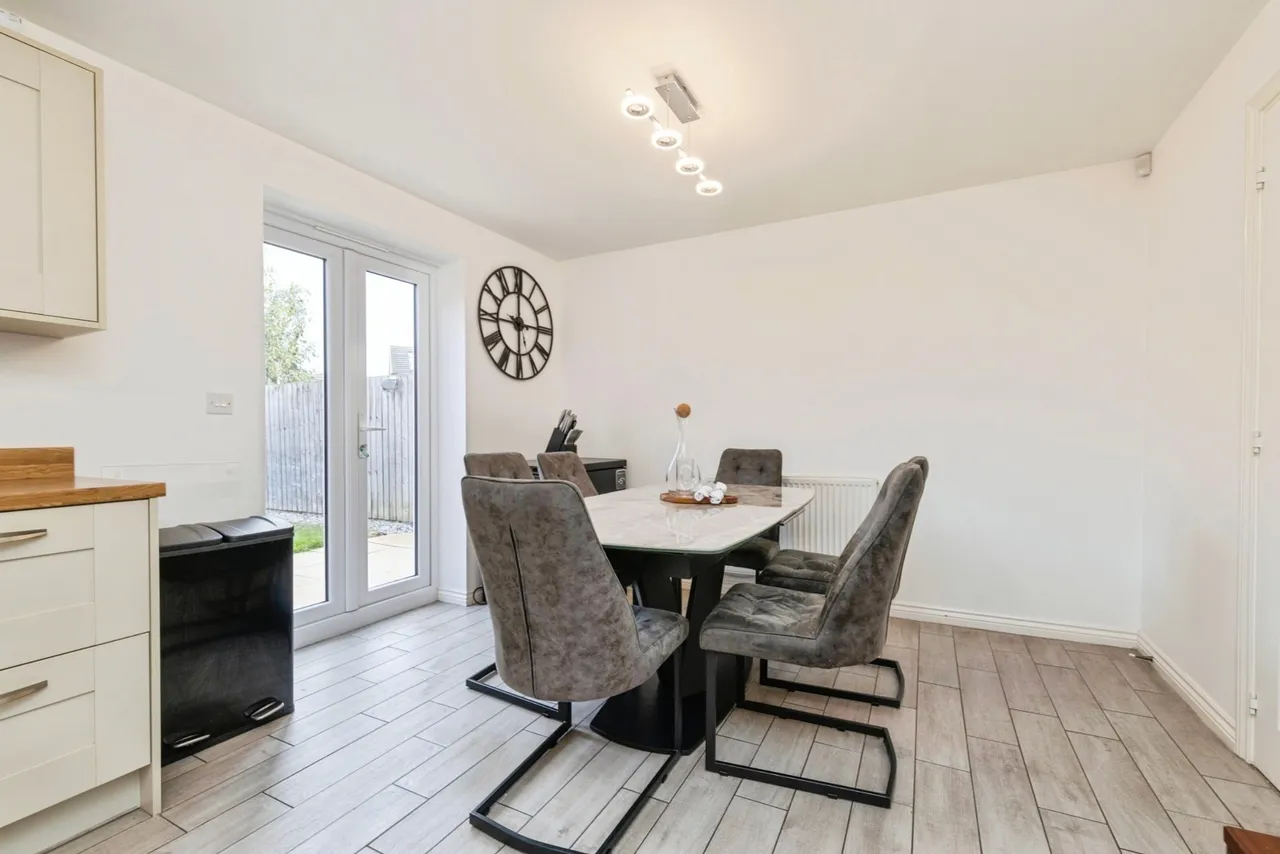 Sumburgh Close, Eaglescliffe, TS16, photo 6