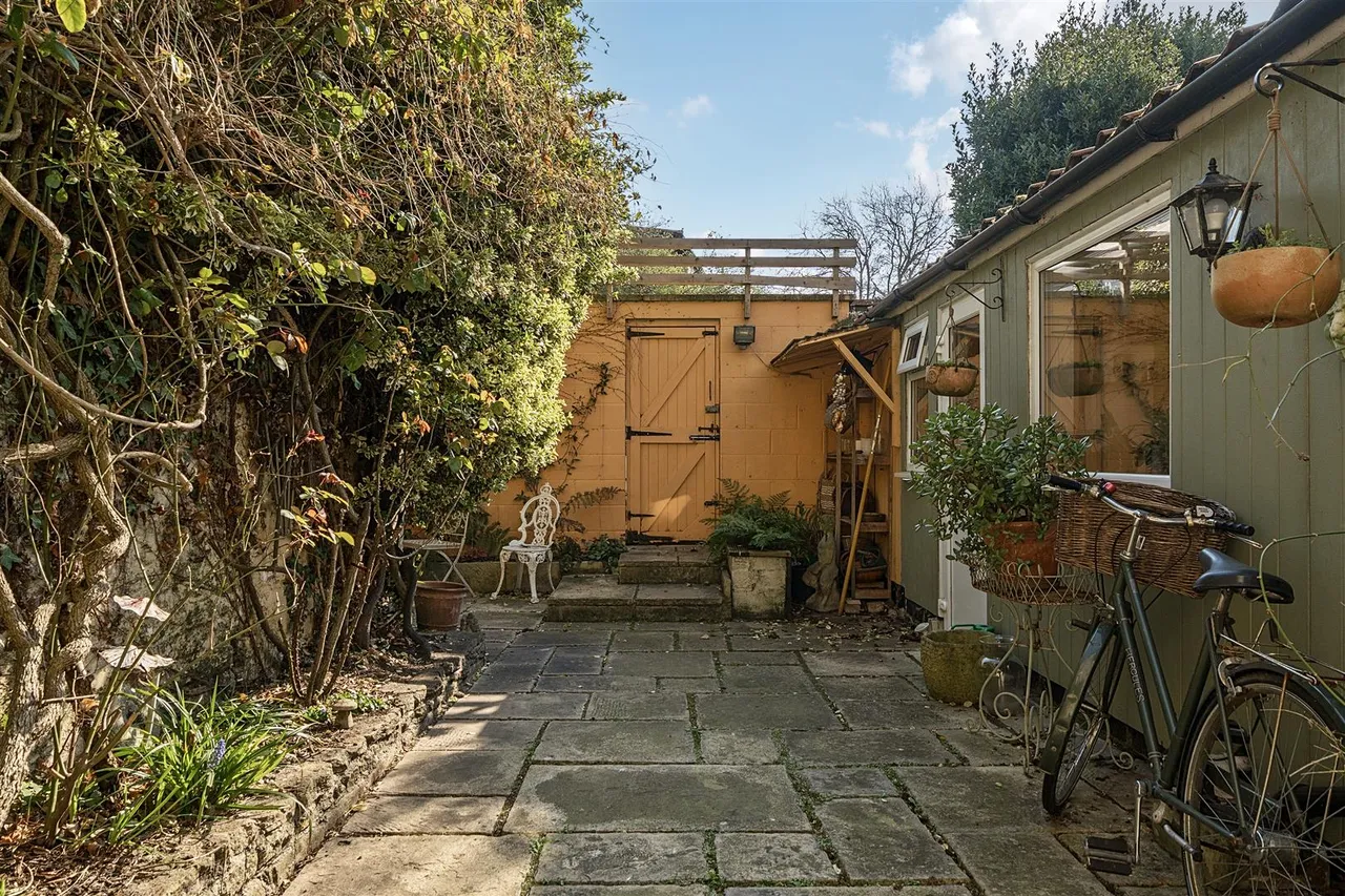 King Street, Melksham, SN12, photo 17