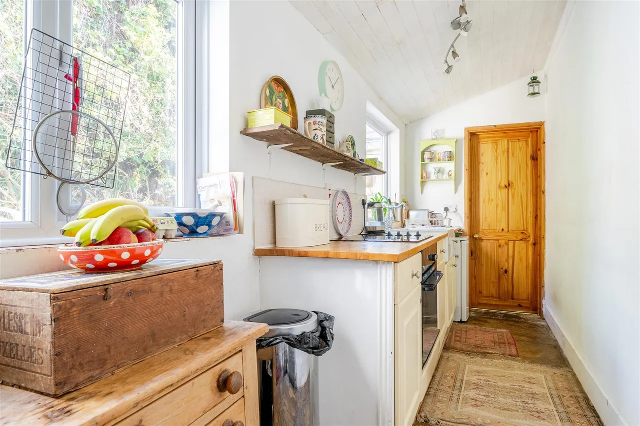 King Street, Melksham, SN12, photo 10