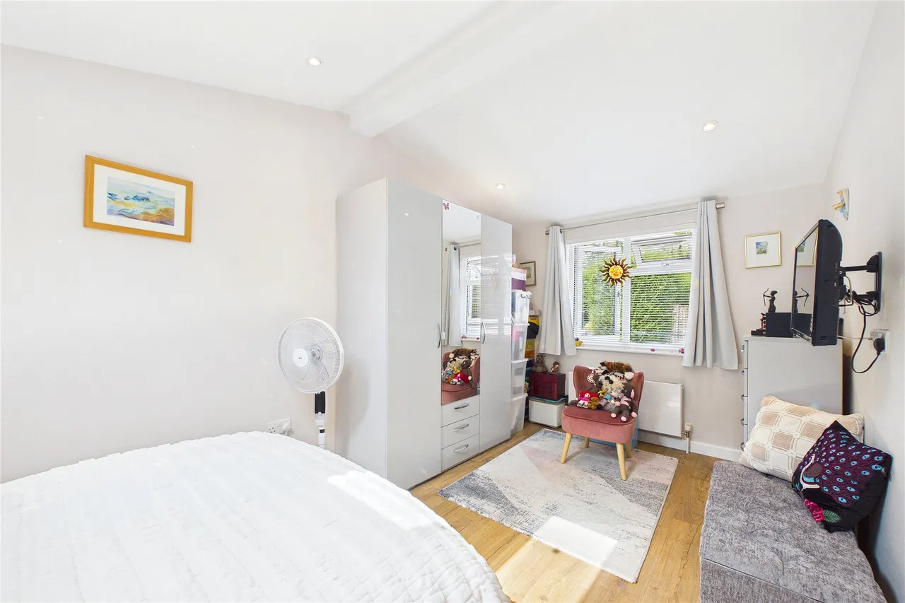 Woodend Road, Deepcut, GU16, photo 25