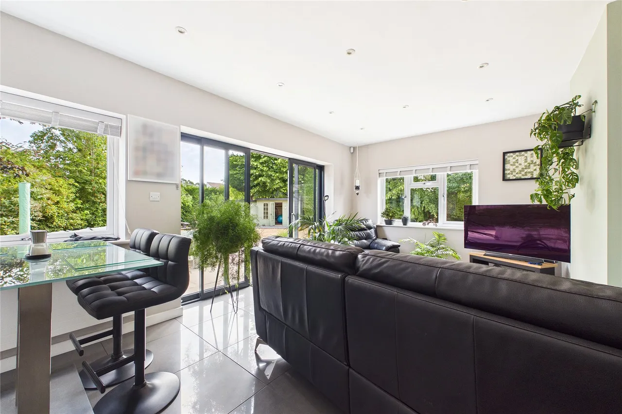 Woodend Road, Deepcut, GU16, photo 7