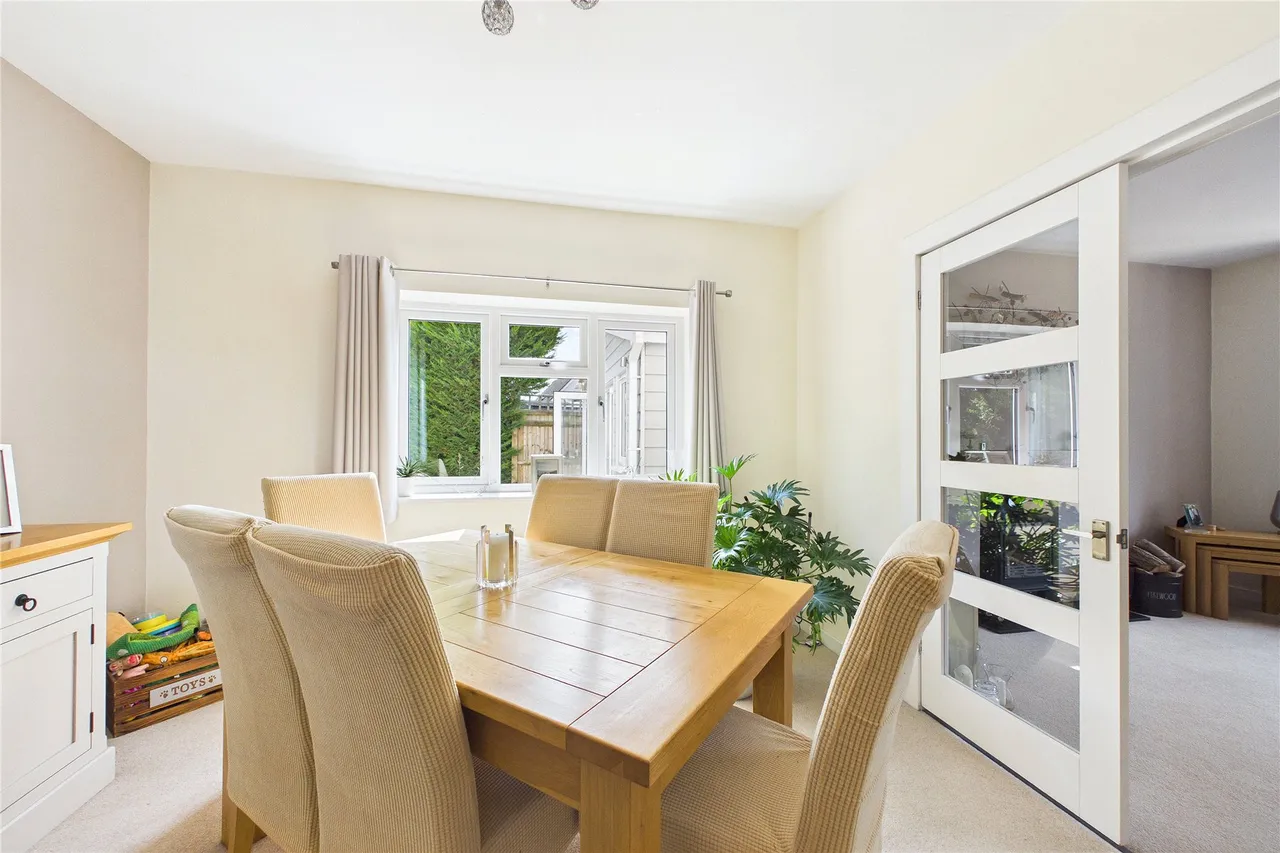 Woodend Road, Deepcut, GU16, photo 5