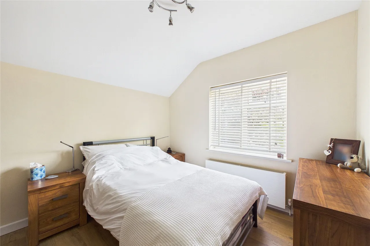 Woodend Road, Deepcut, GU16, photo 14