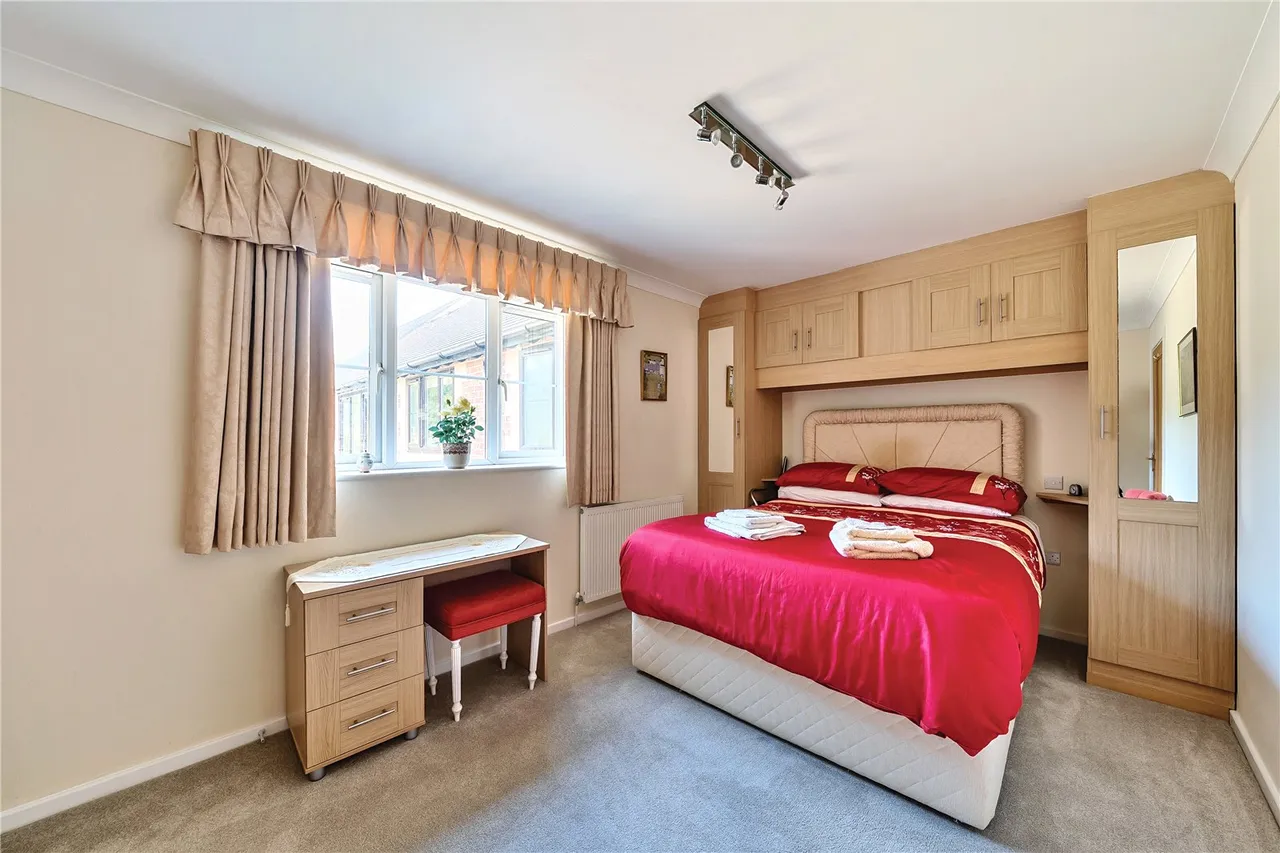 Wayside Road, St. Leonards, Ringwood, Dorset, BH24 2SJ, photo 10