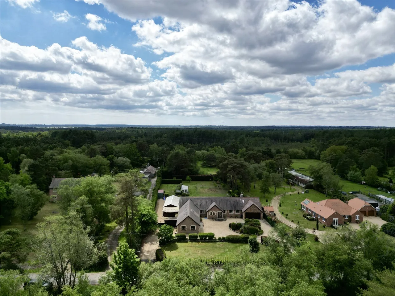 Wayside Road, St. Leonards, Ringwood, Dorset, BH24 2SJ, photo 2