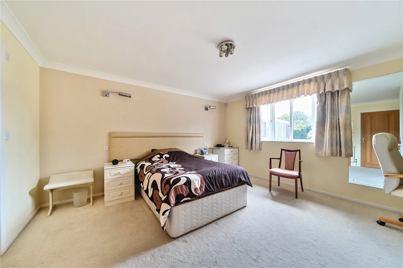 Wayside Road, St. Leonards, Ringwood, Dorset, BH24 2SJ, photo 9
