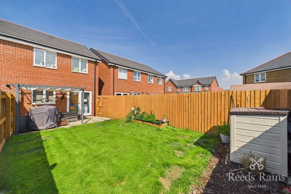 Cardwell Close, FY4, photo 12