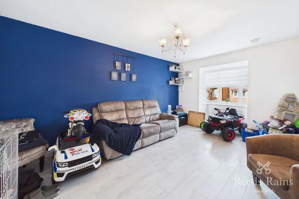 Cardwell Close, FY4, photo 5