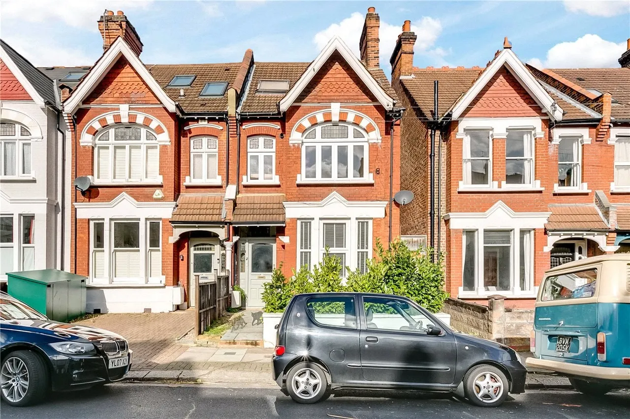 1 bed flat for sale, Penwortham Road, London, SW16