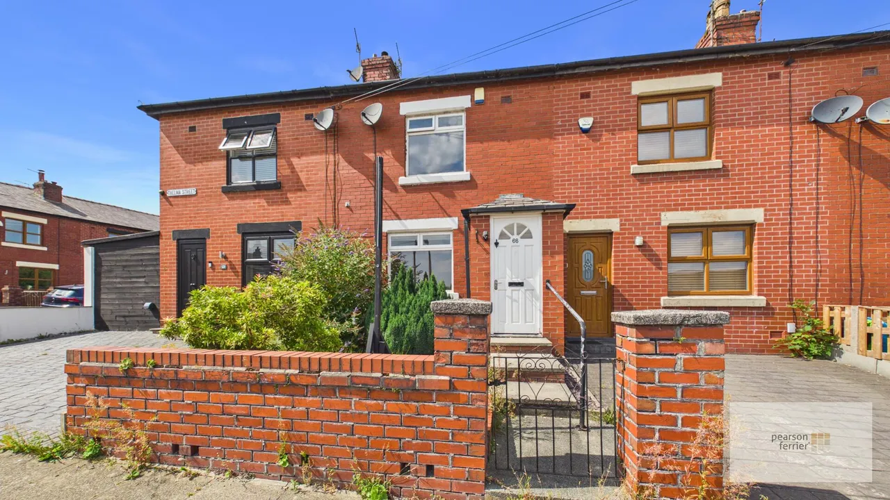 2 bed house for sale — Thelma Street, Ramsbottom, BL0 9JL
