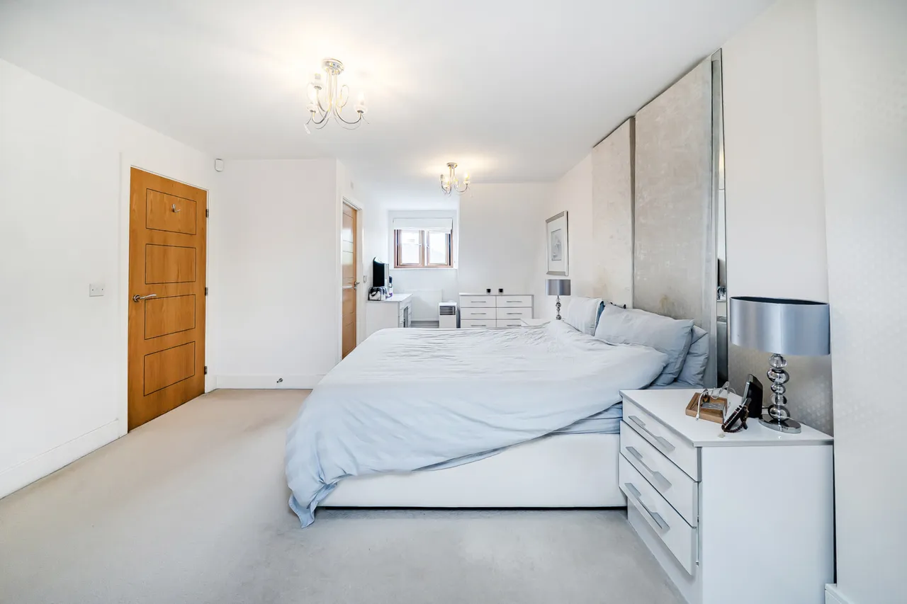 Blagrove Crescent, Ruislip, HA4, photo 16