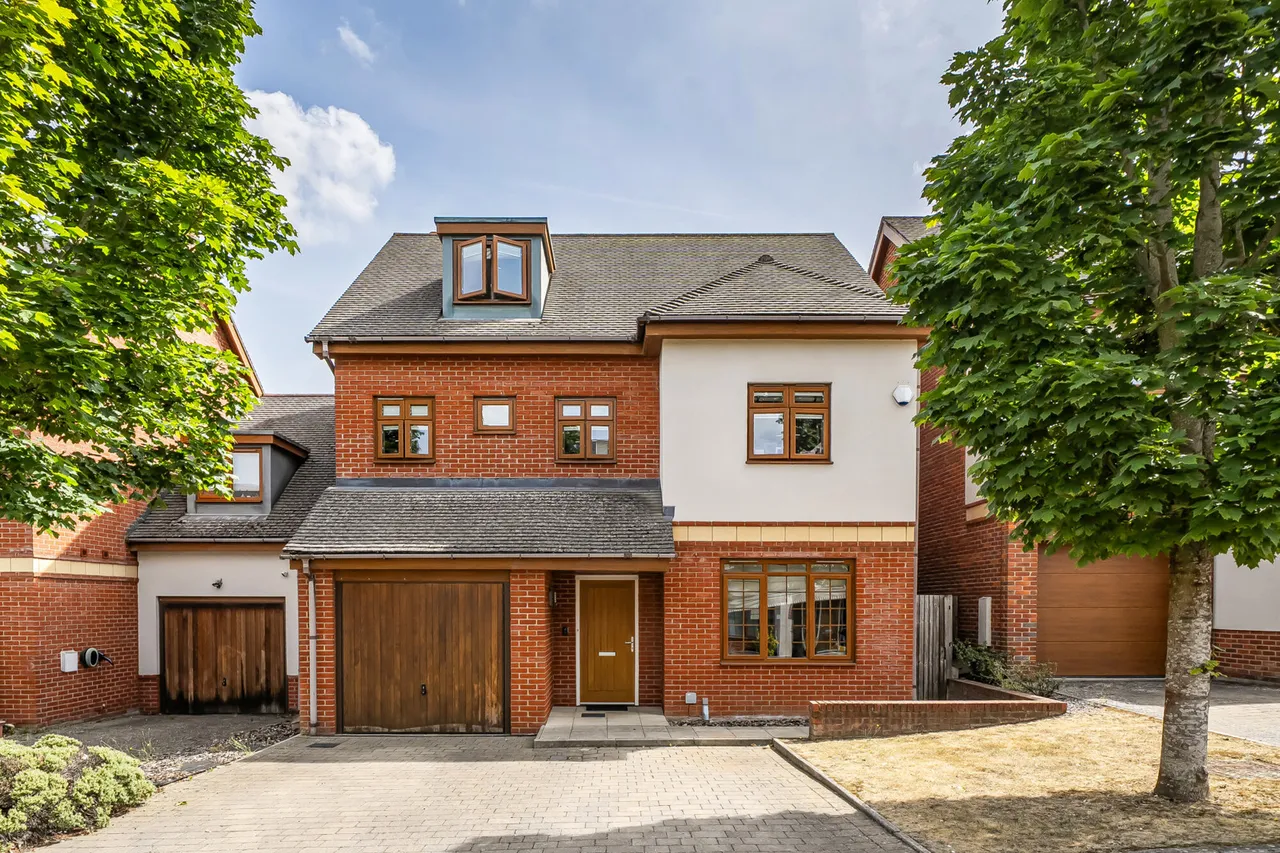 4 bed house for sale, Blagrove Crescent, Ruislip, HA4