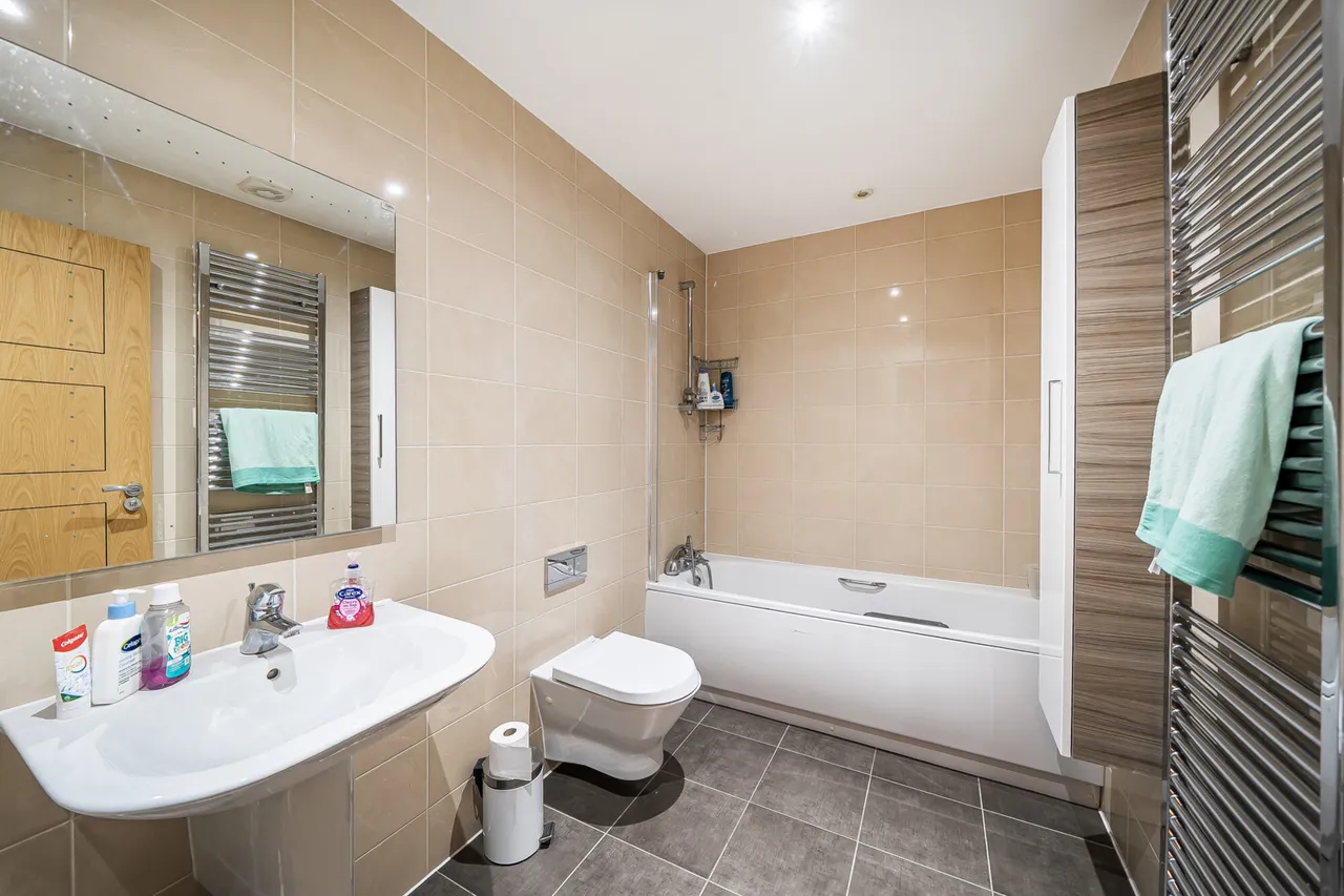Blagrove Crescent, Ruislip, HA4, photo 15