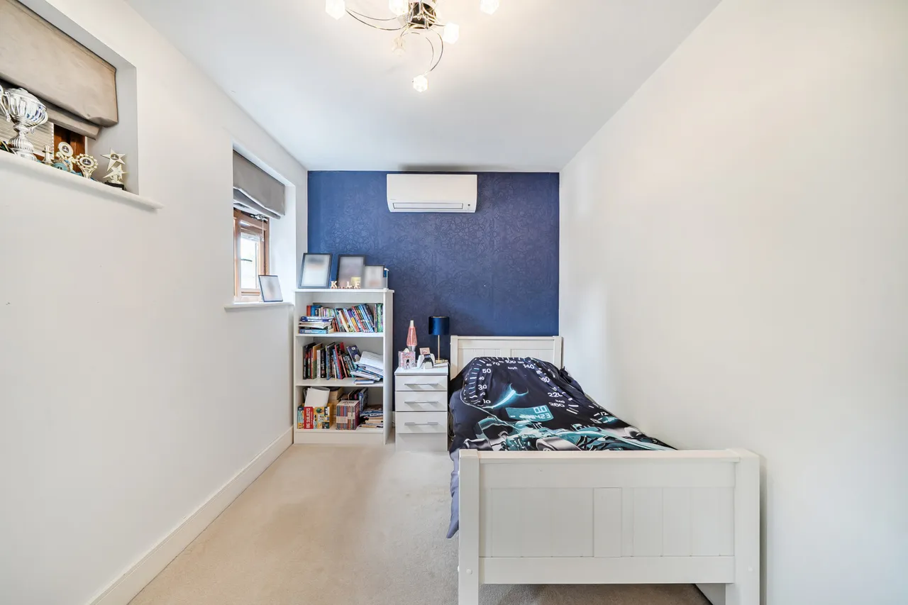 Blagrove Crescent, Ruislip, HA4, photo 7