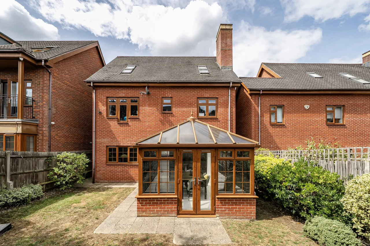 Blagrove Crescent, Ruislip, HA4, photo 20
