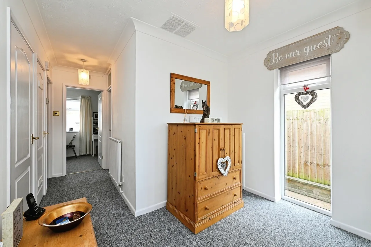 Hickling, Hoveton Close, King's Lynn, Norfolk, PE30, photo 6