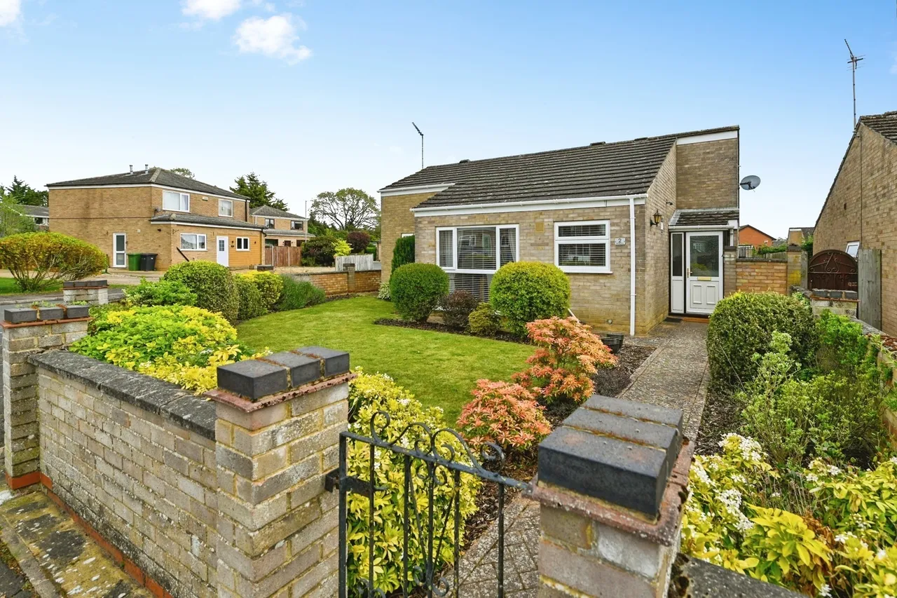 3 bed house for sale — Hickling, Hoveton Close, King's Lynn, Norfolk, PE30