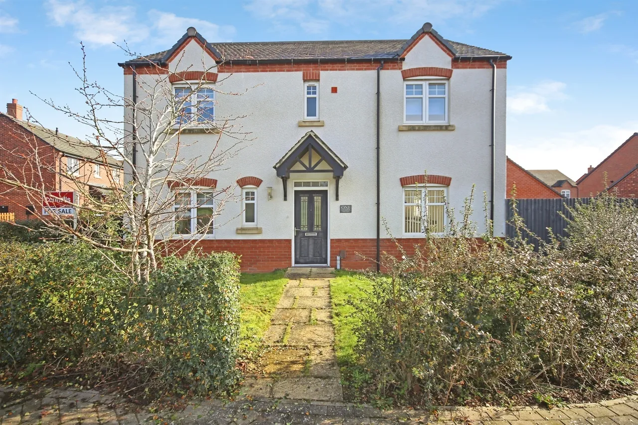 4 bed house for sale, Flax Furrow, Stratford-Upon-Avon, CV37