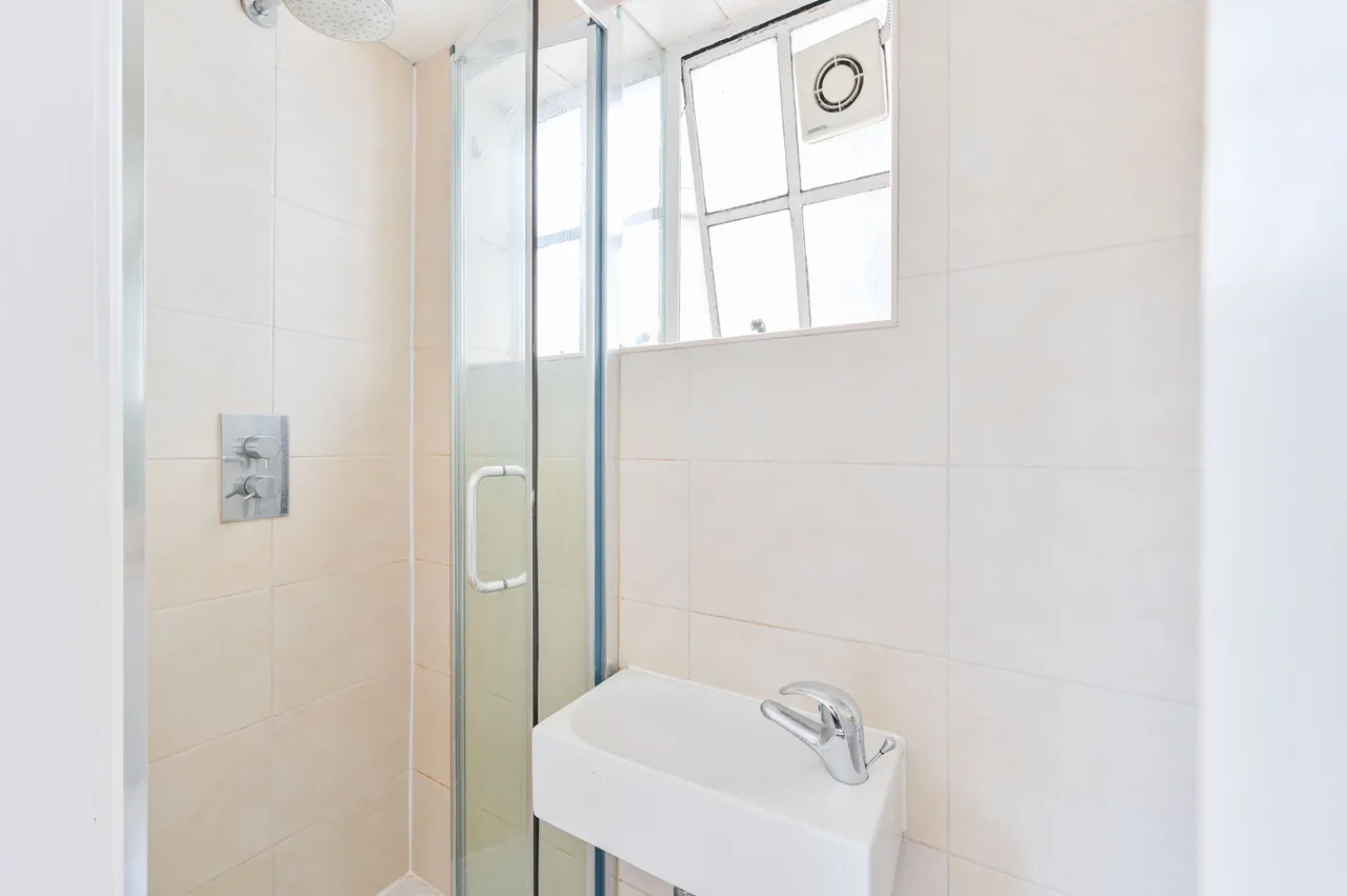 195 Chiltern Court, Baker Street, London, photo 9
