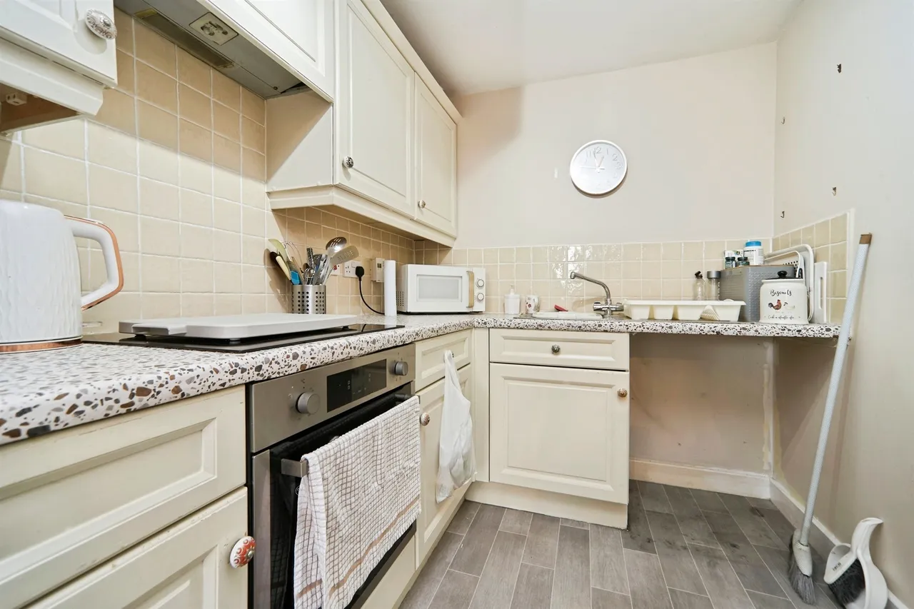 Pavilion Close, Stanningley, Pudsey, photo 5