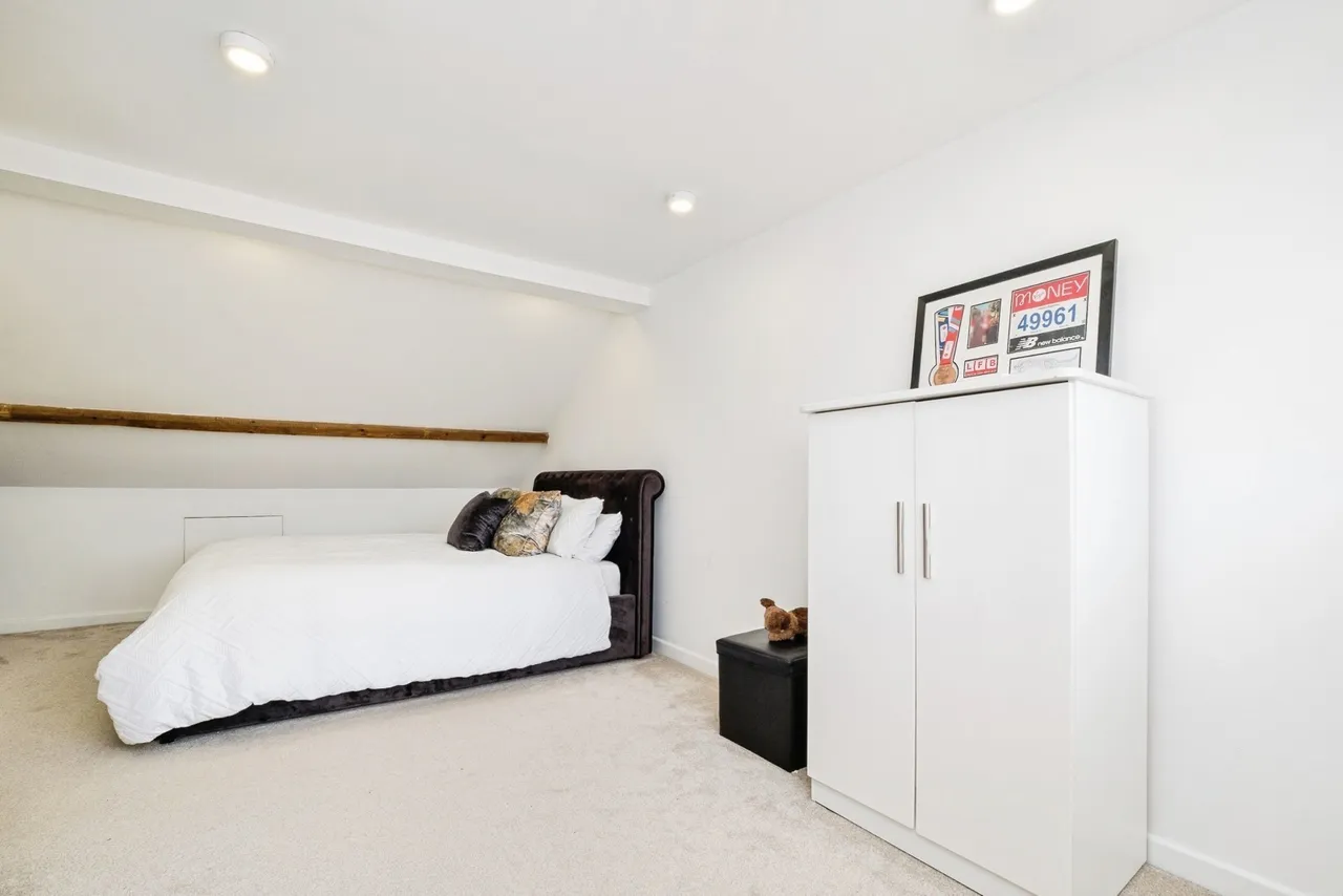 Hillcrest Road, Hornchurch, RM11, photo 17