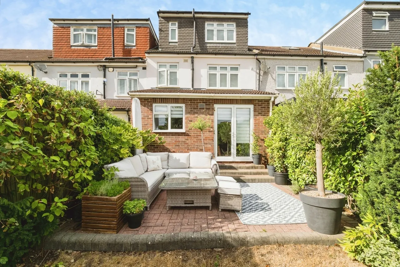 Hillcrest Road, Hornchurch, RM11, photo 4
