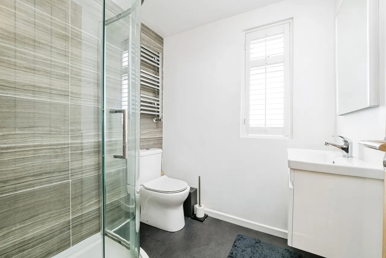 Hillcrest Road, Hornchurch, RM11, photo 8