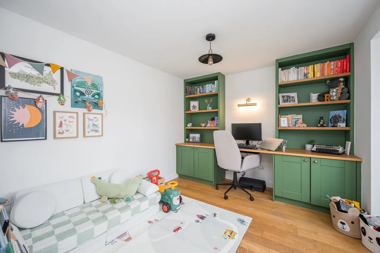 Crawshay Close, Llanfoist, photo 17