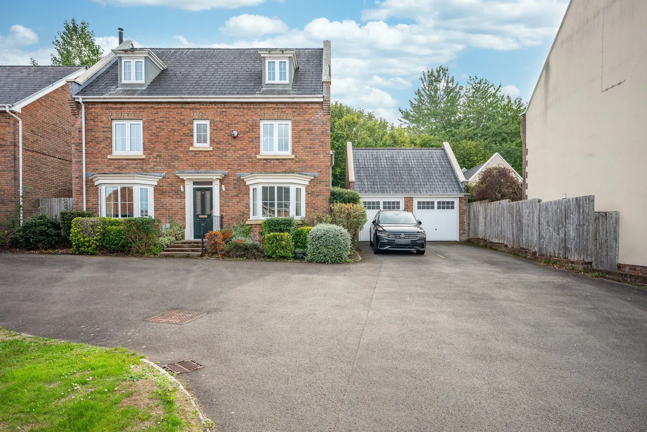 Crawshay Close, Llanfoist, photo 38