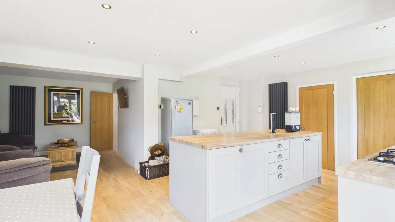 Wallheath Crescent, Stonnall, WS9, photo 4