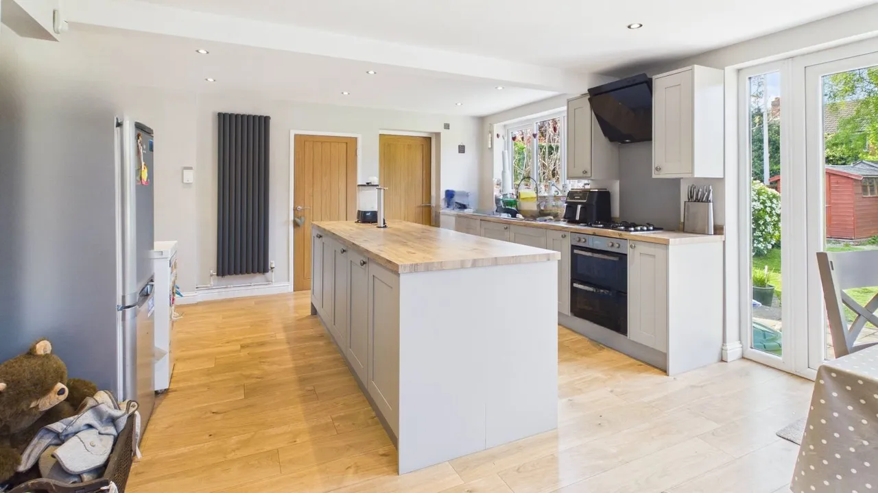 Wallheath Crescent, Stonnall, WS9, photo 3