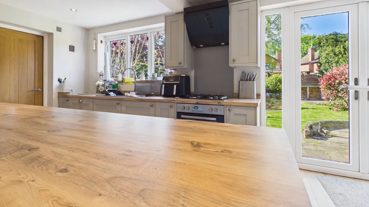 Wallheath Crescent, Stonnall, WS9, photo 5