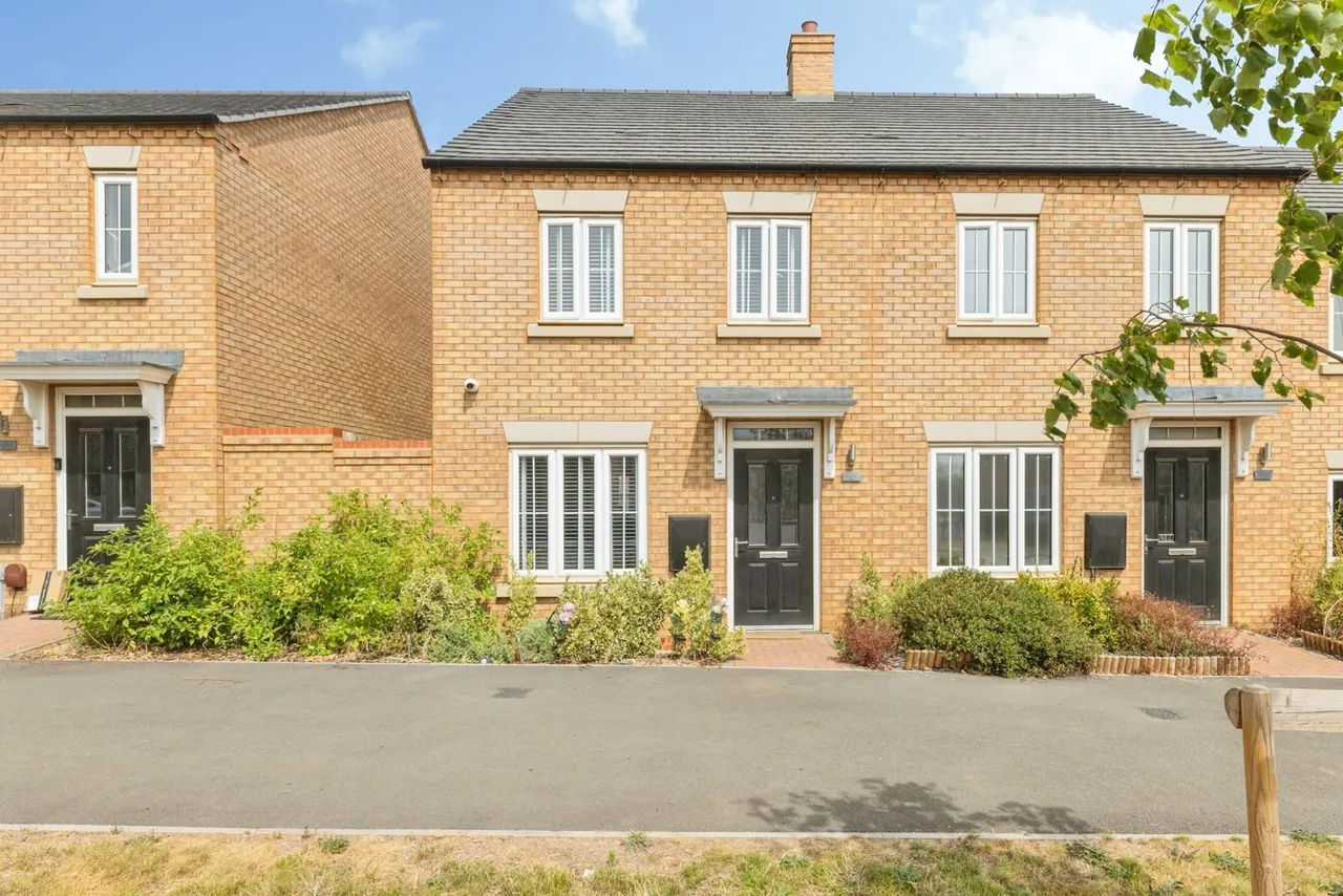 2 bed house for sale — Blackwell Drive, Banbury, Oxfordshire, OX16