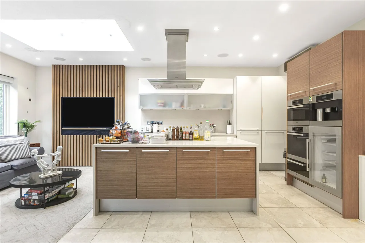 Chenies Place, Barnet Road, Arkley, EN5 3BH, photo 8