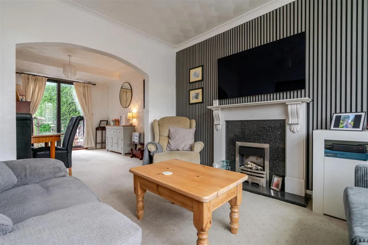 Entwistle Grove, Leigh, WN7, photo 5