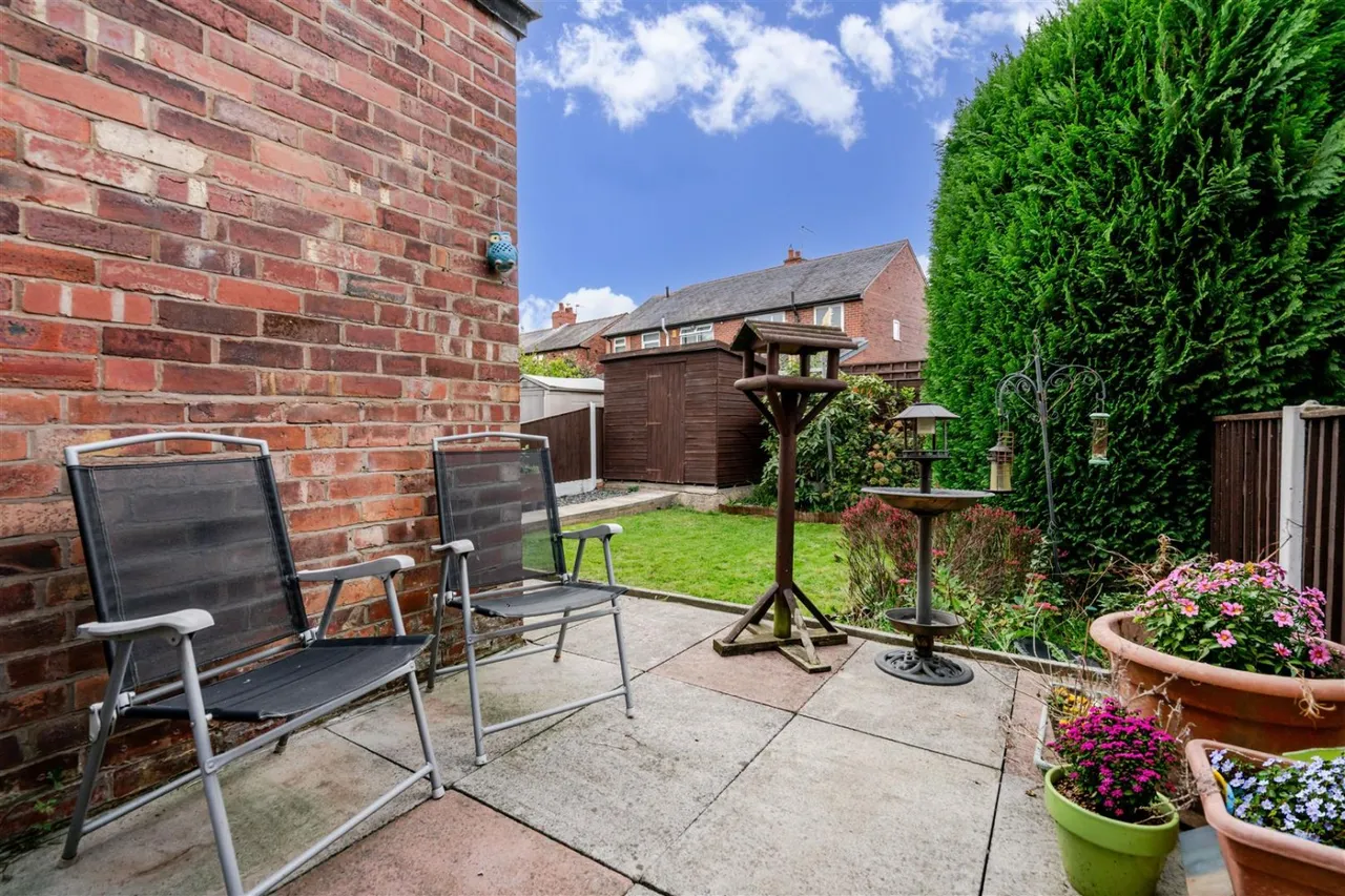 Entwistle Grove, Leigh, WN7, photo 21