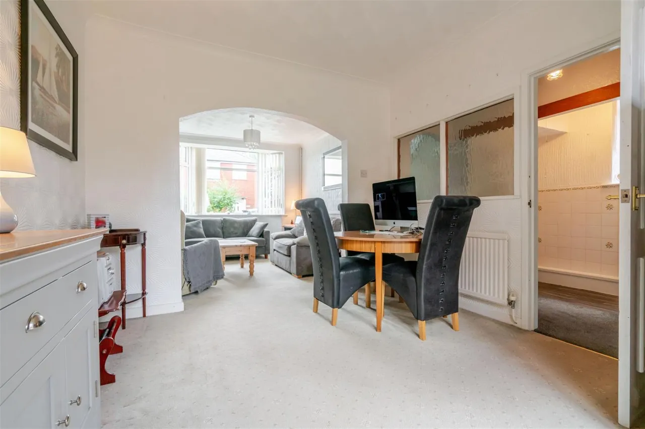 Entwistle Grove, Leigh, WN7, photo 7