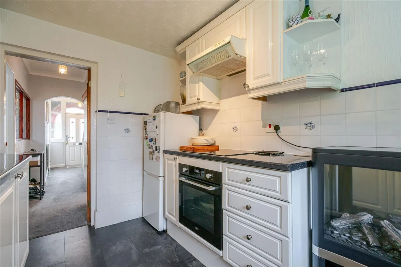 Entwistle Grove, Leigh, WN7, photo 8