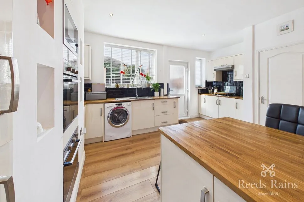 St Helens Place, Castleford, West Yorkshire, WF10, photo 4