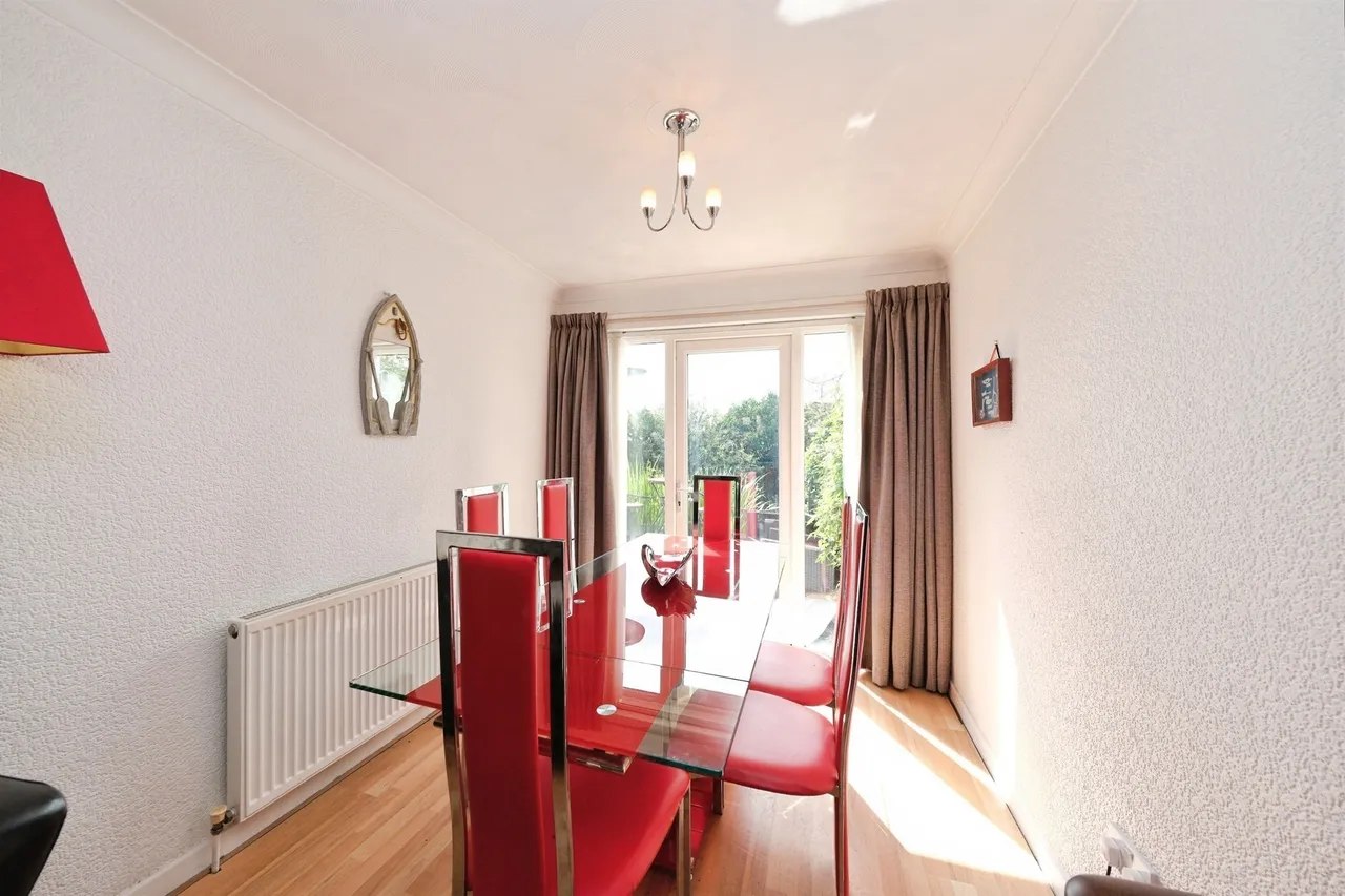 Rose Hill Court, Bolsover, S44, photo 5